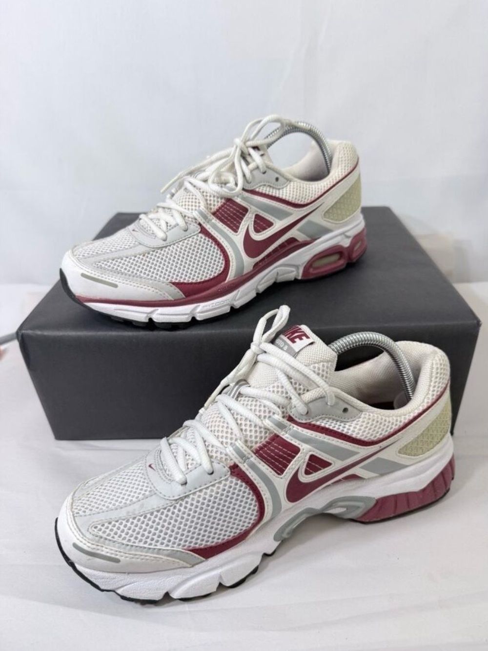Nike Air Moto 8 - Women’s 8.5